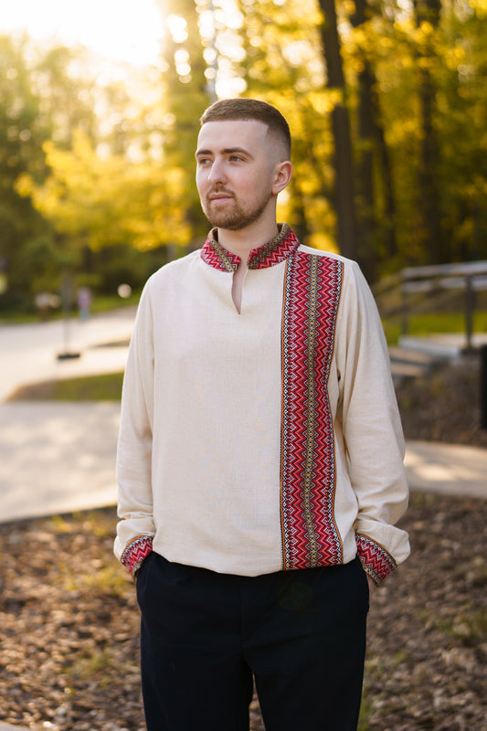 Чоловіча вишиванка молочна