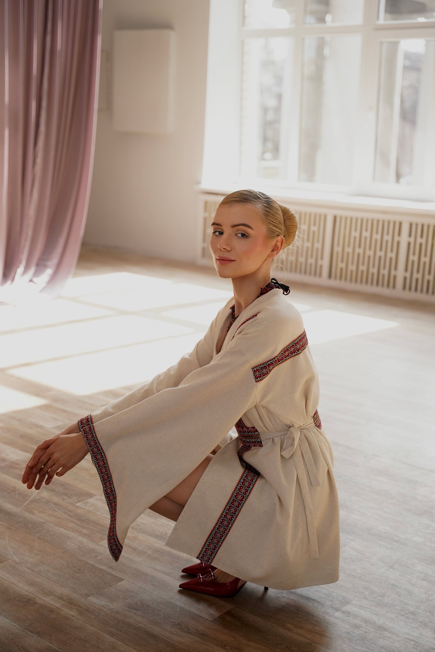 Кімоно міні молочне Берегиня