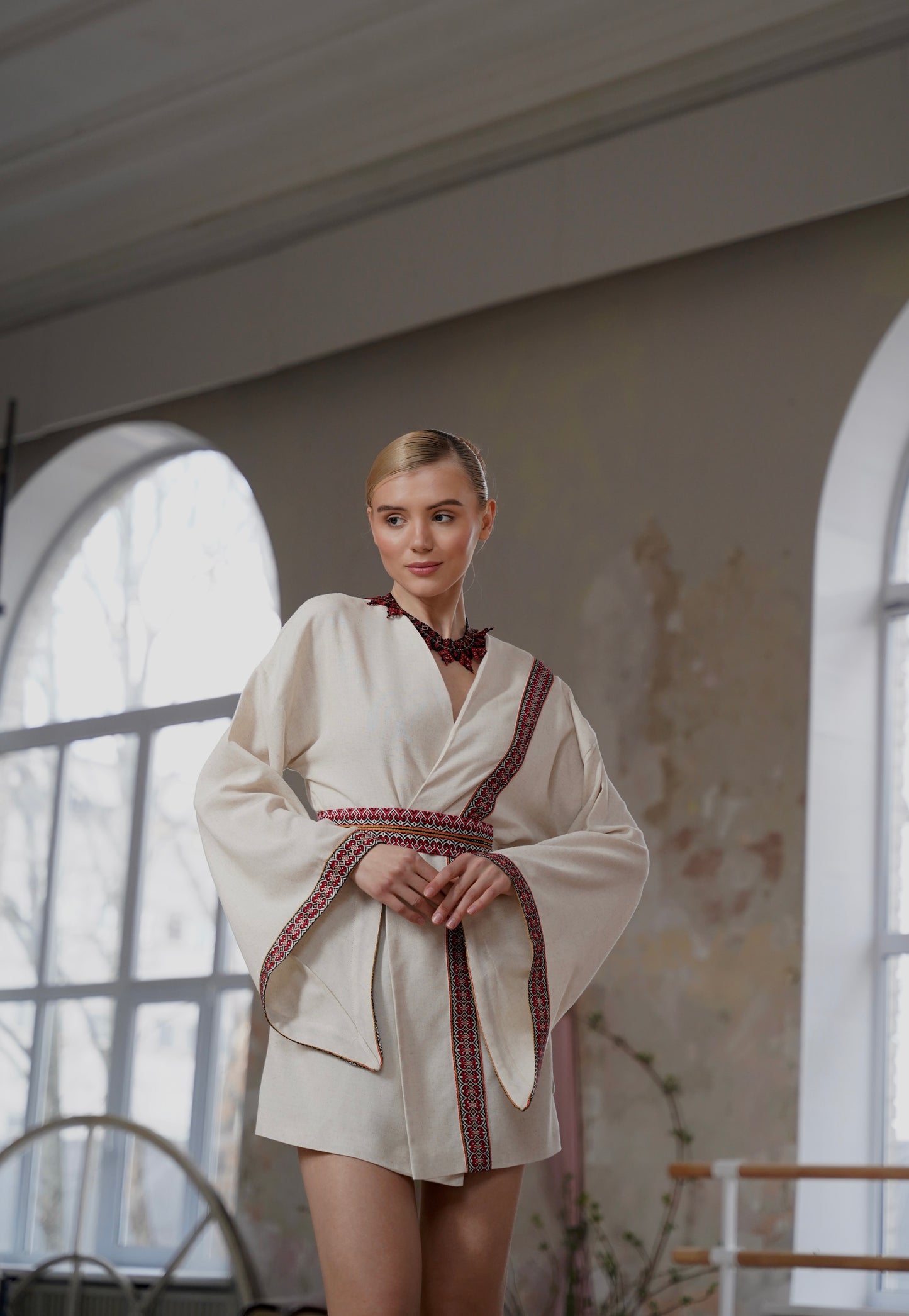 Кімоно міні молочне Берегиня