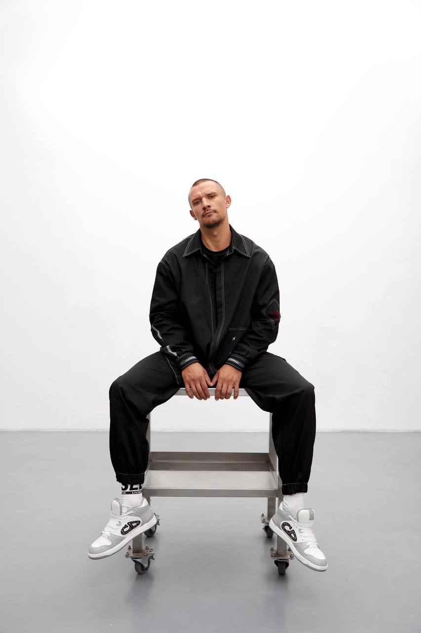 Чоловічий костюм чорний