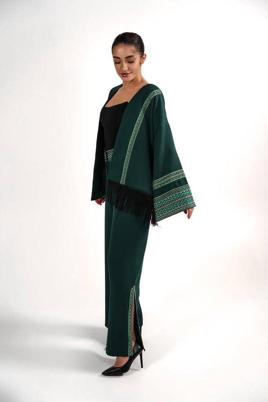 Жіночий костюм з кімоно зелений вишитий