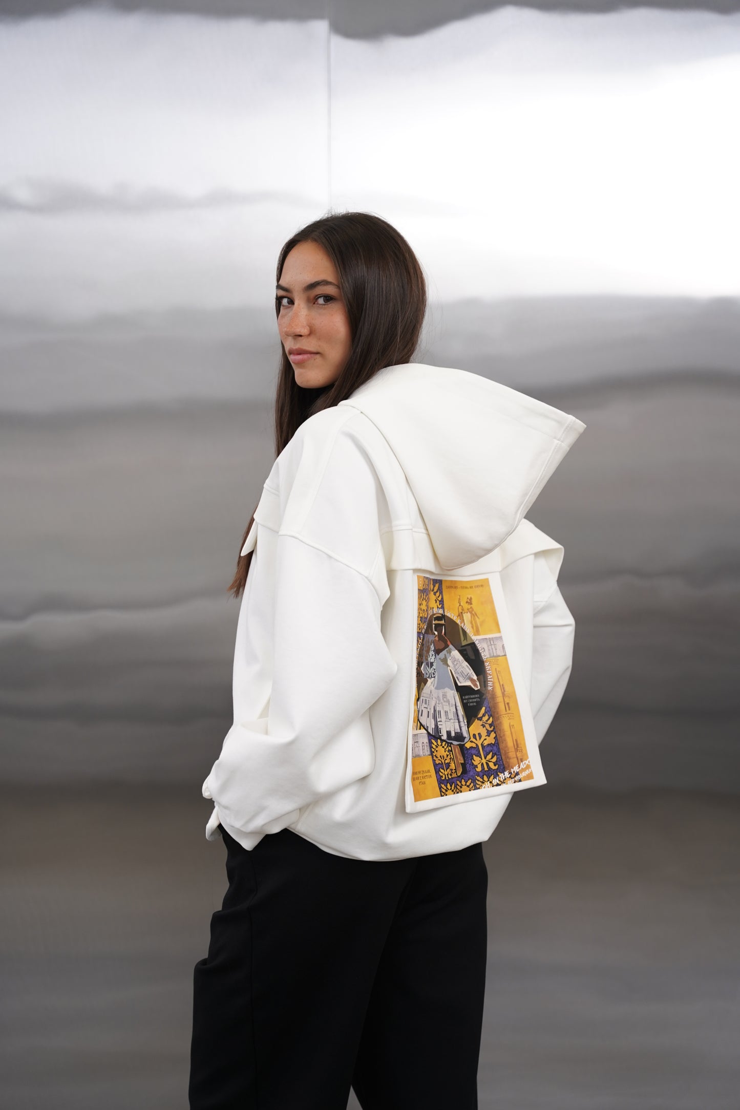 Жіночий худі білий Вільна ненька