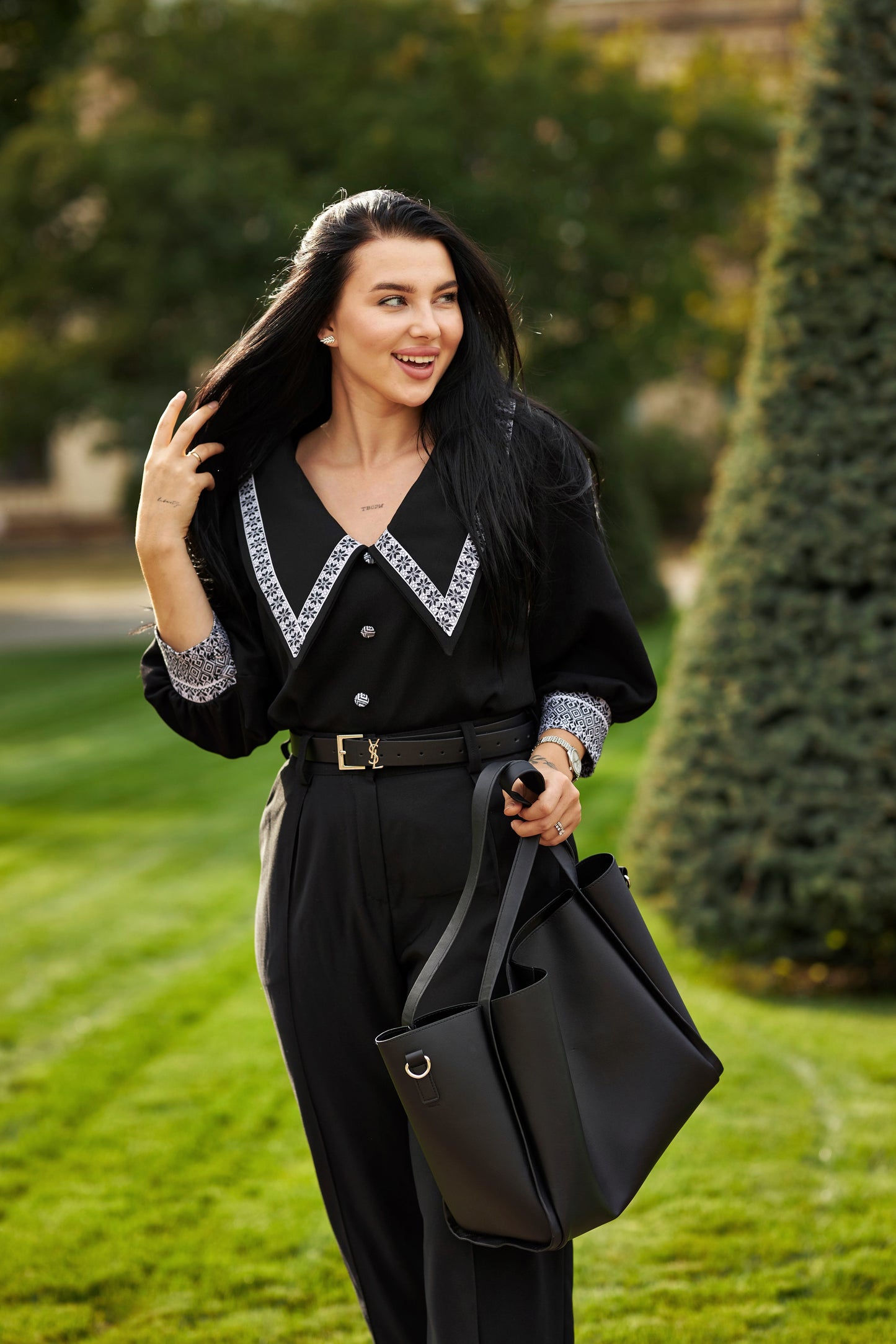 Жіноча сорочка чорна Лілея