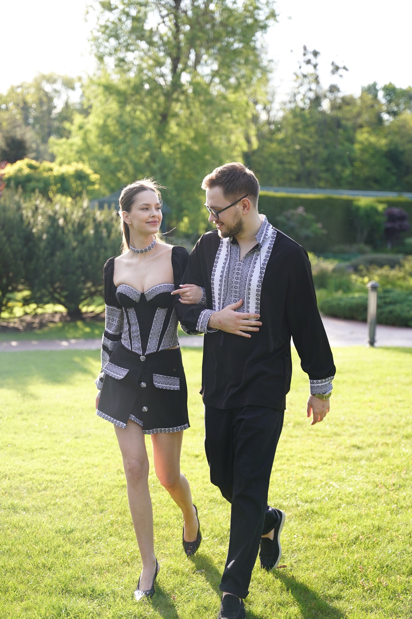 Корсет чорний Колос