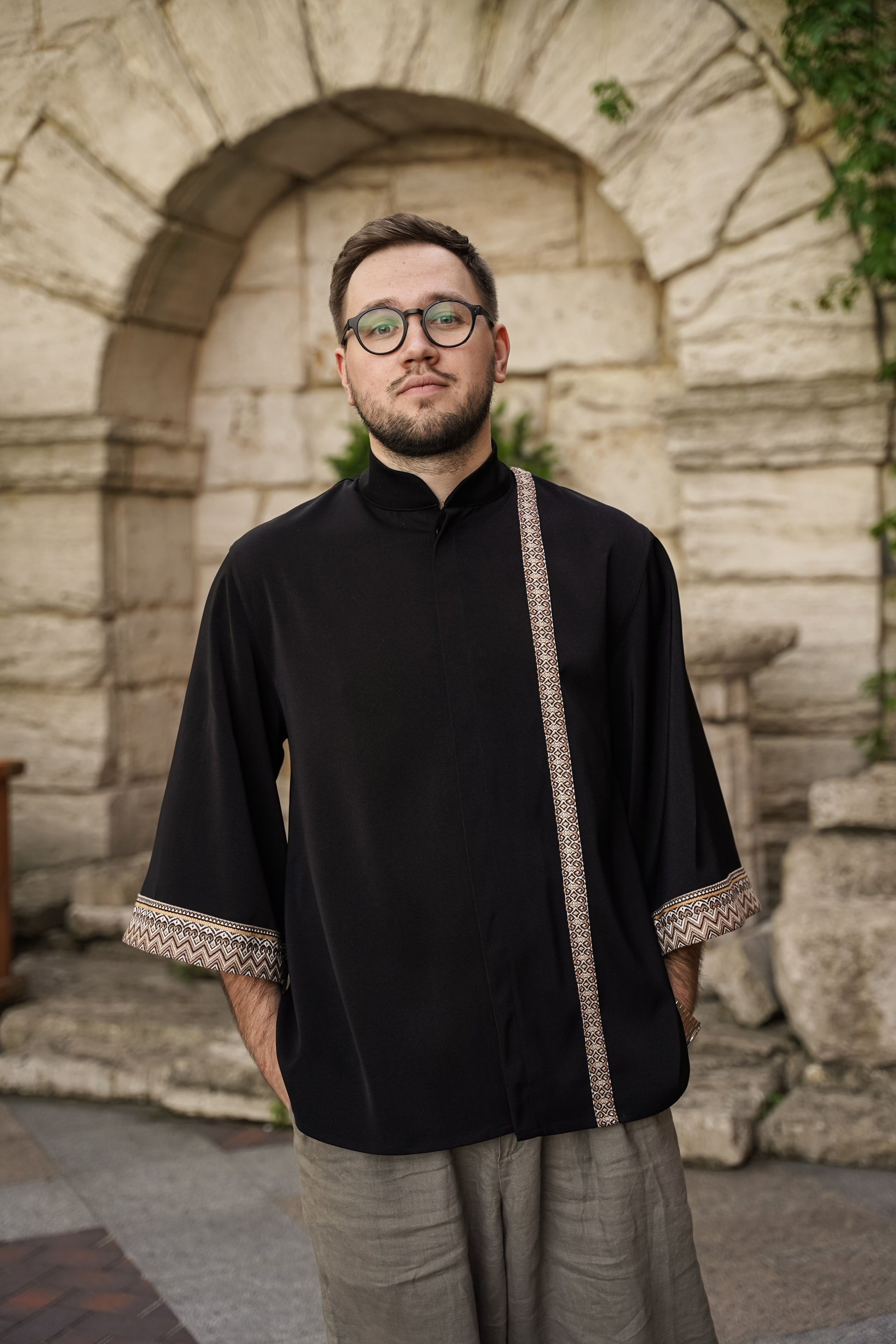 Чоловіче вишите кімоно чорне