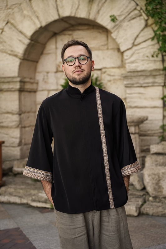 Чоловіче вишите кімоно чорне