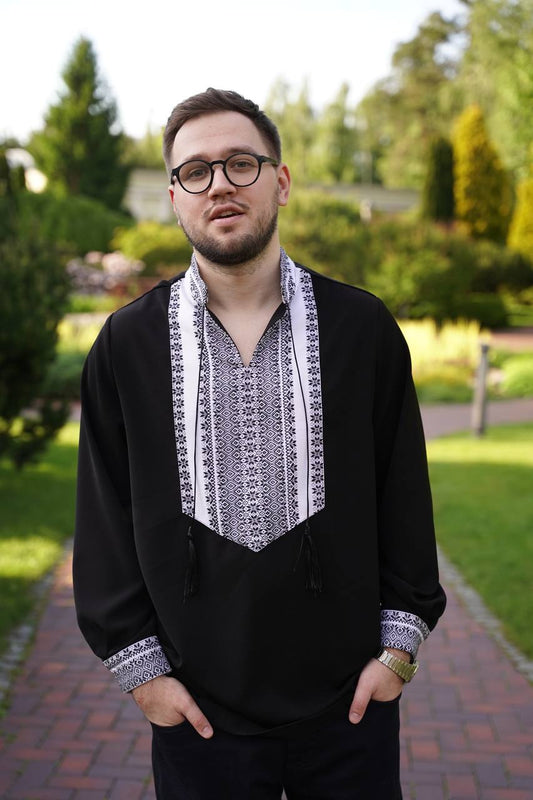 Чоловіча чорна вишиванка Спадок