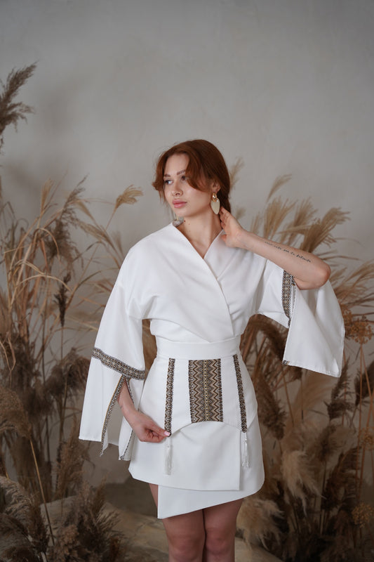 Жіноче кімоно міні біле