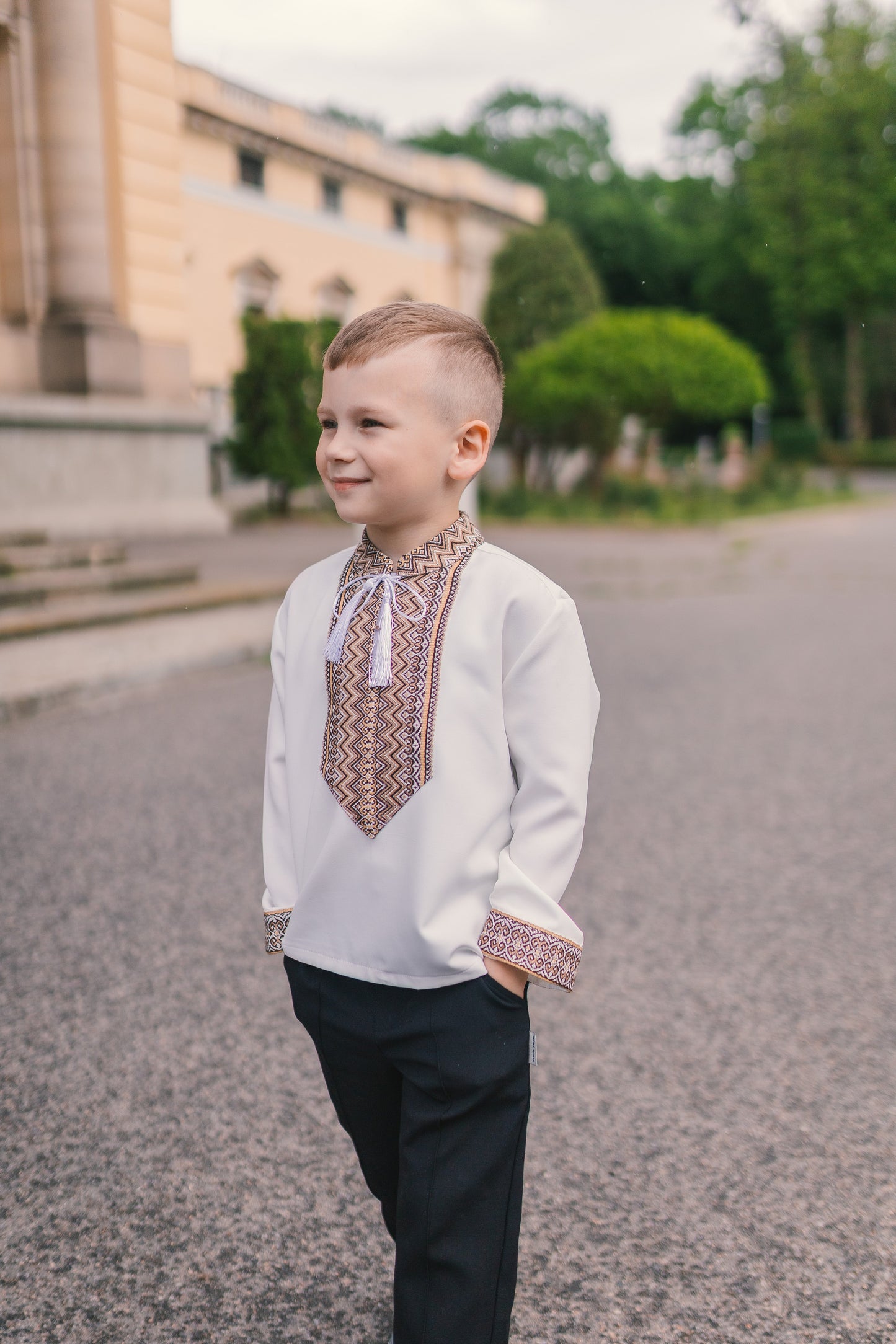 Дитяча вишиванка біла Спадок