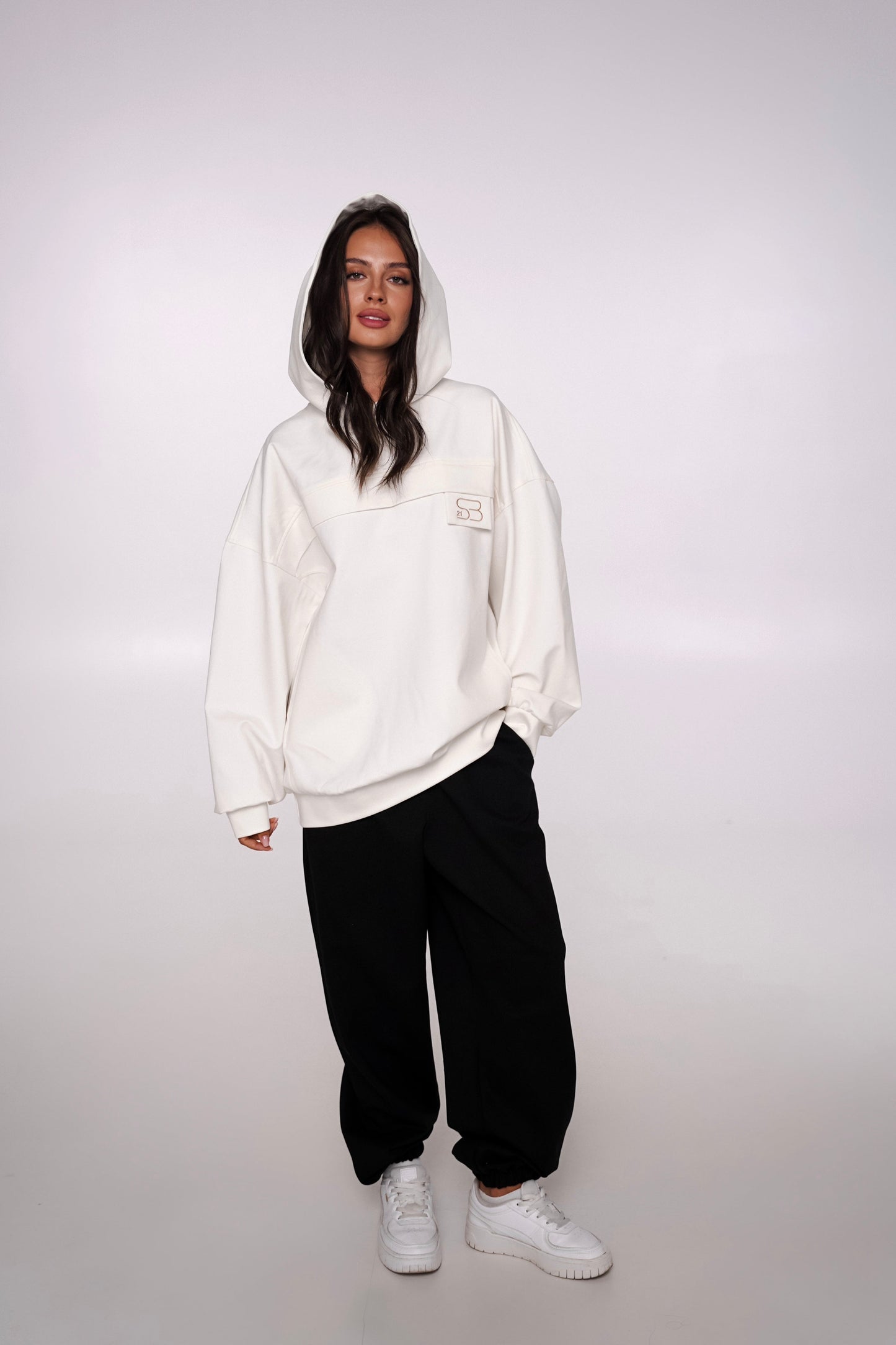 Жіночі чорні штани