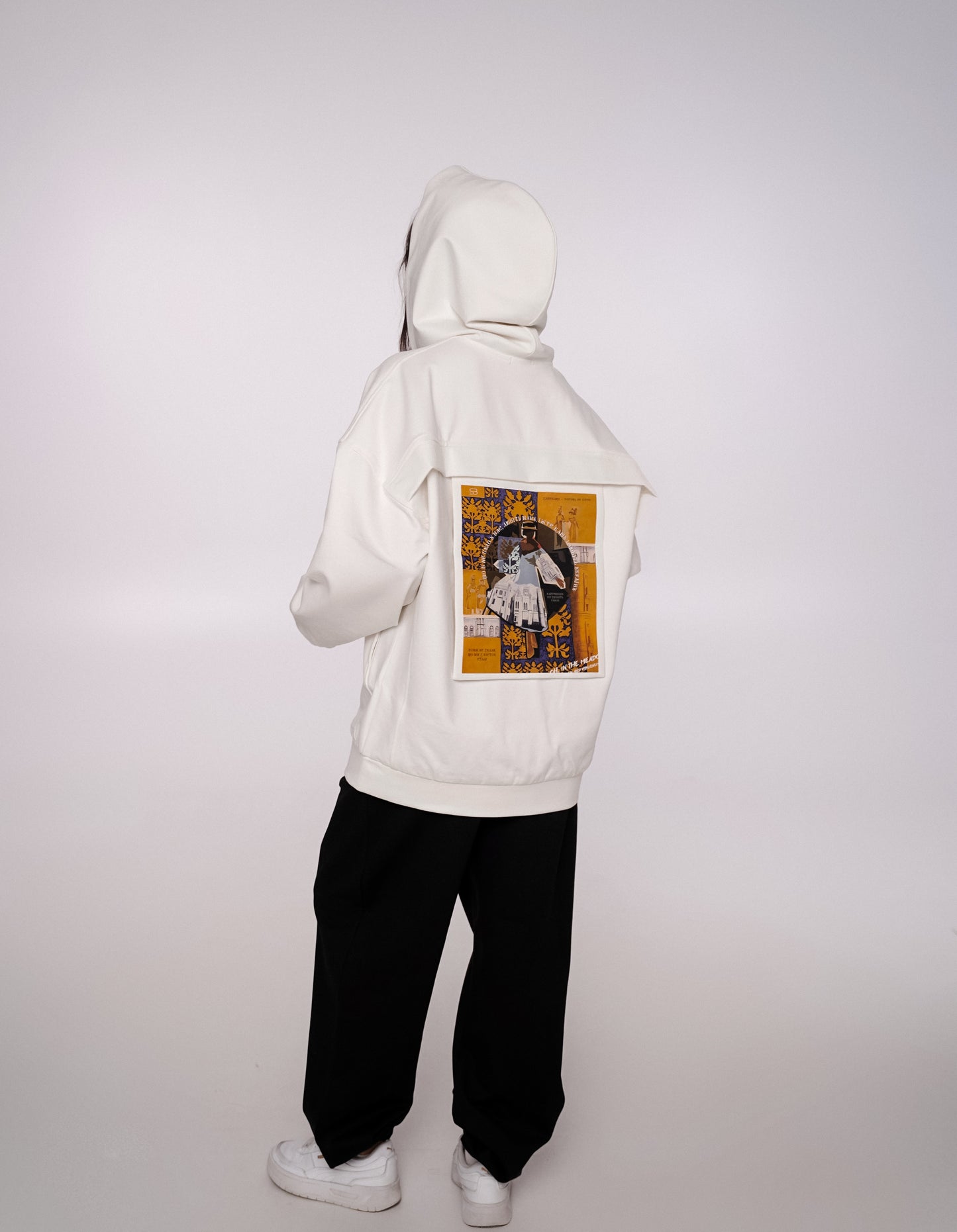 Жіночі чорні штани