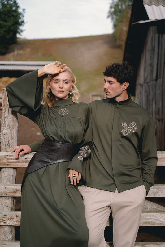 Paired image of khaki Viriy