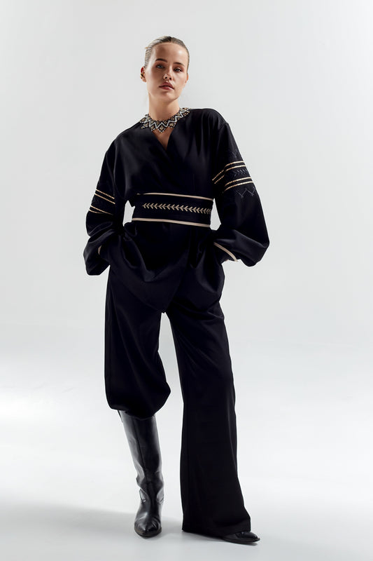 Women's black suit Horizon