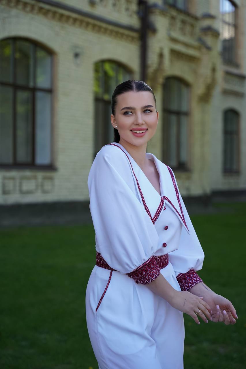 Жіноча сорочка біла Лілея