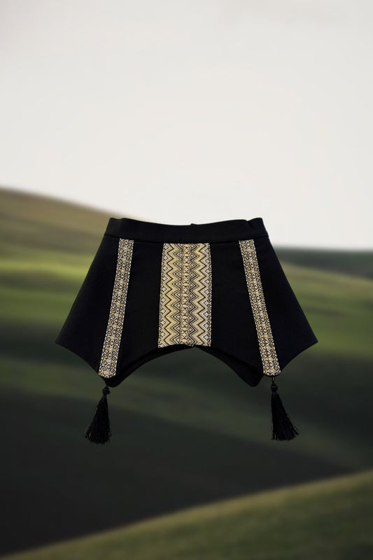 Баска вишита чорна