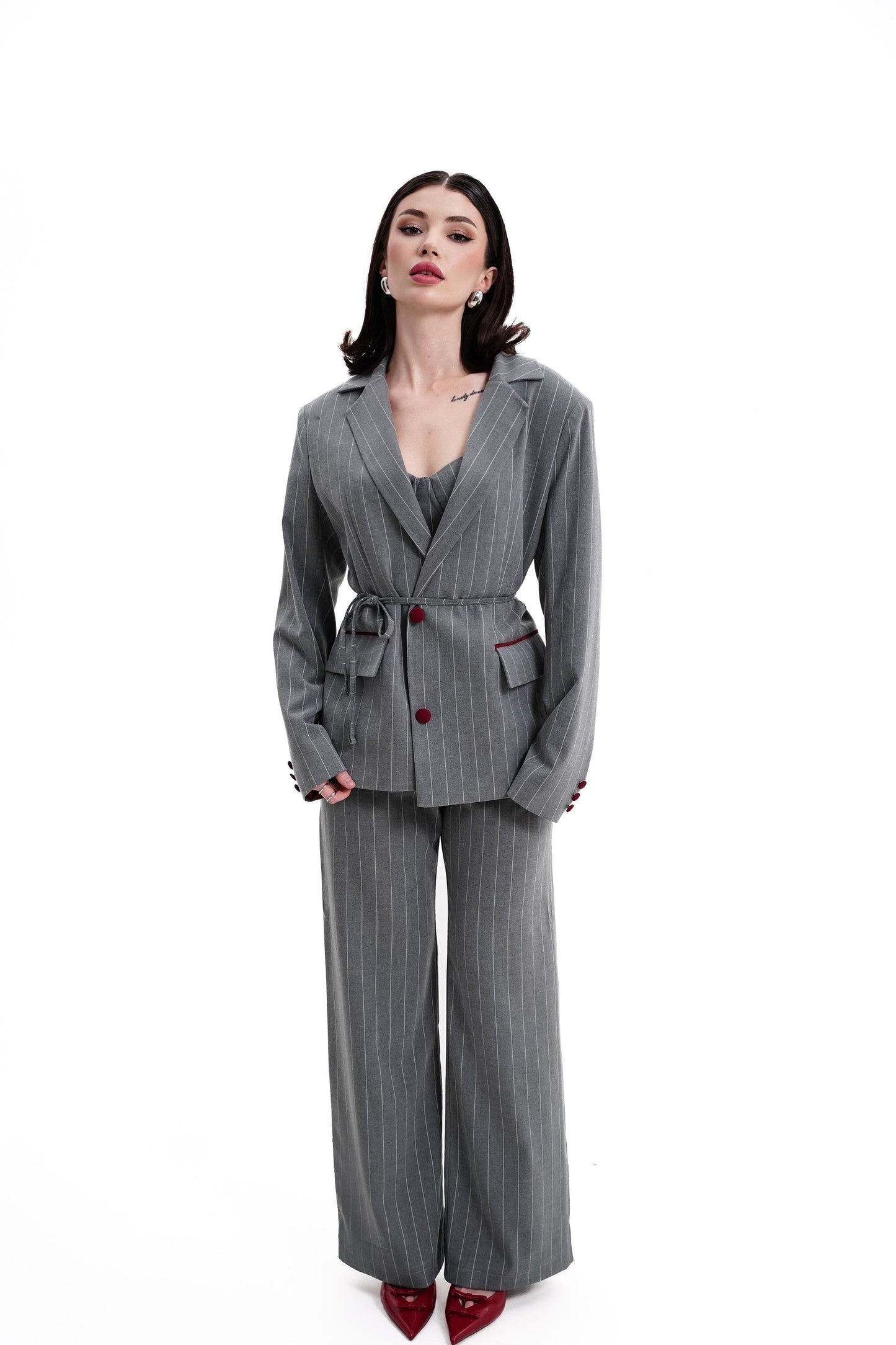 Victoria three-piece suit