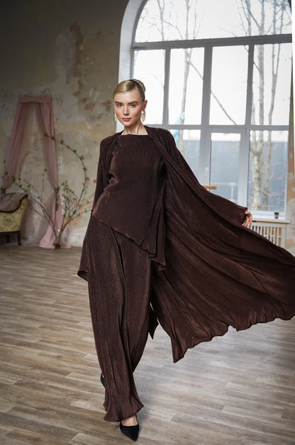 Camellia brown suit