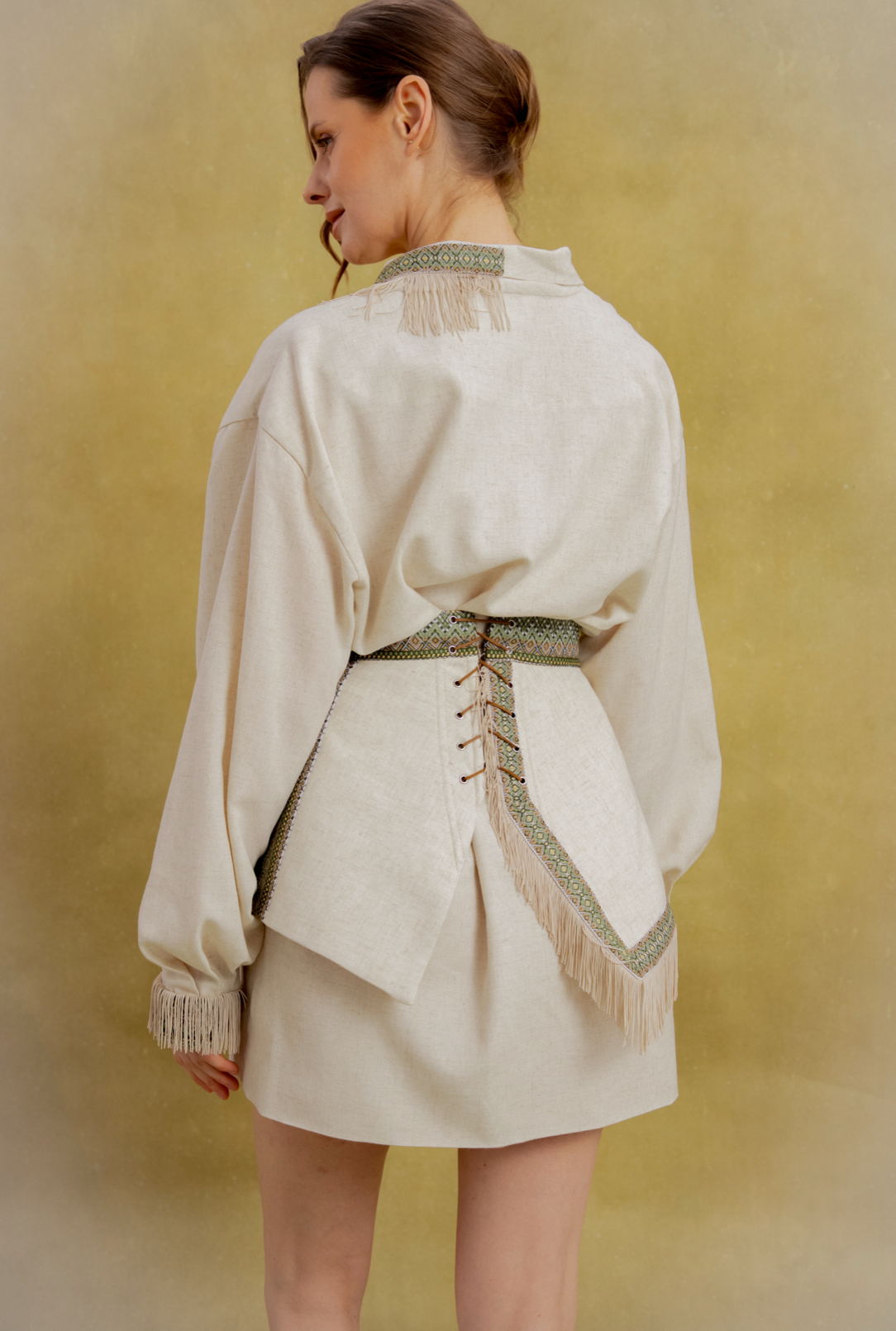 Жіночий образ бежевий Сукня Рожена