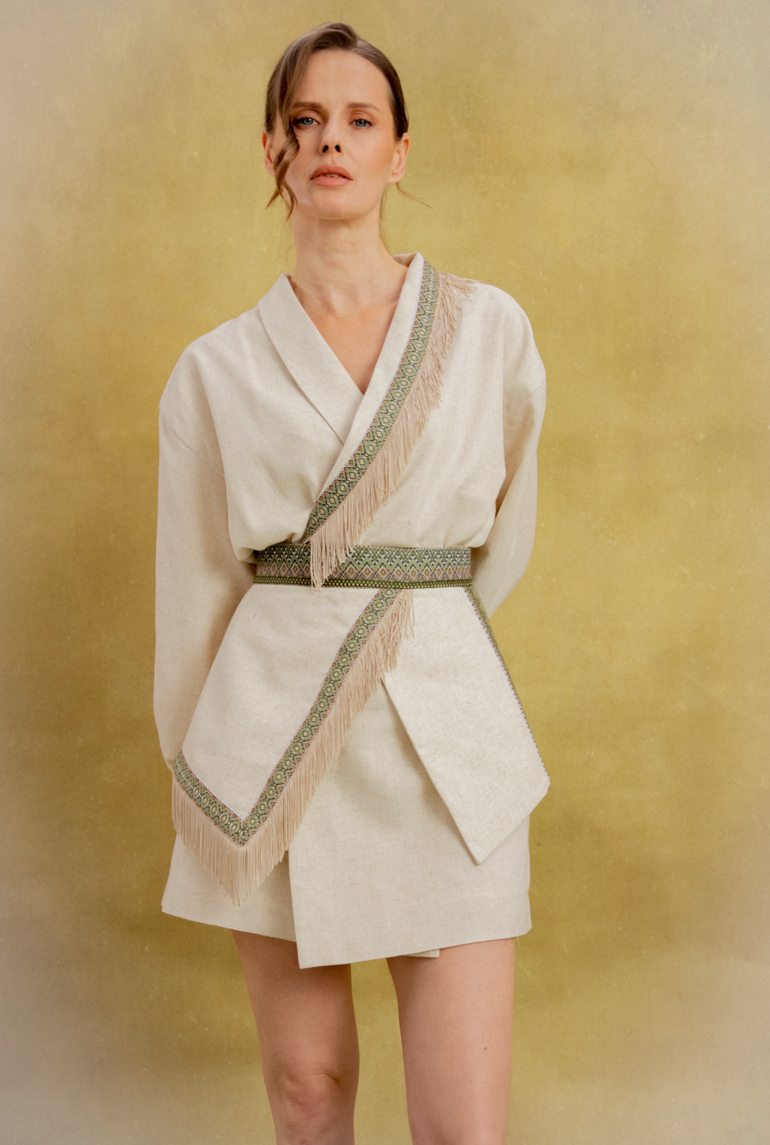 Жіночий образ бежевий Сукня Рожена