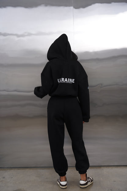 Чоловічий костюм чорний UA