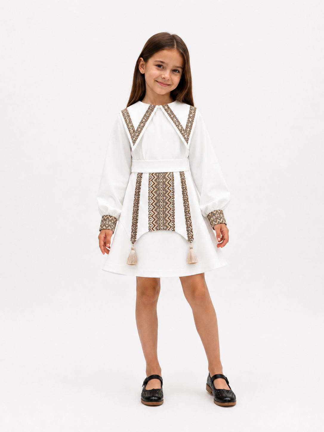 Children's dress with embroidery Mia