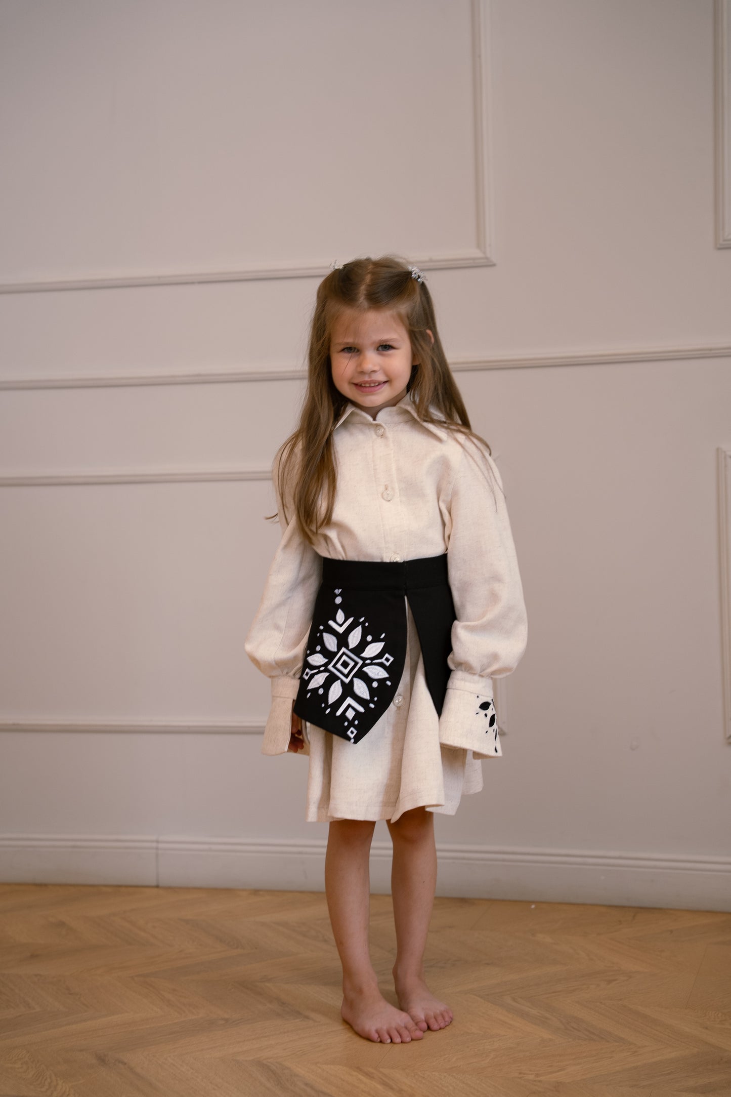 Children's dress with embroidery Mia