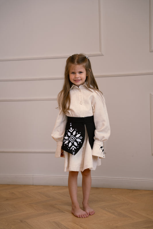Children's dress with embroidery Mia