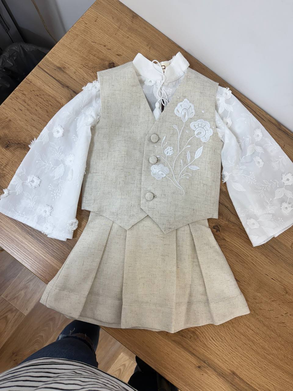 Children's dress with embroidery Mia