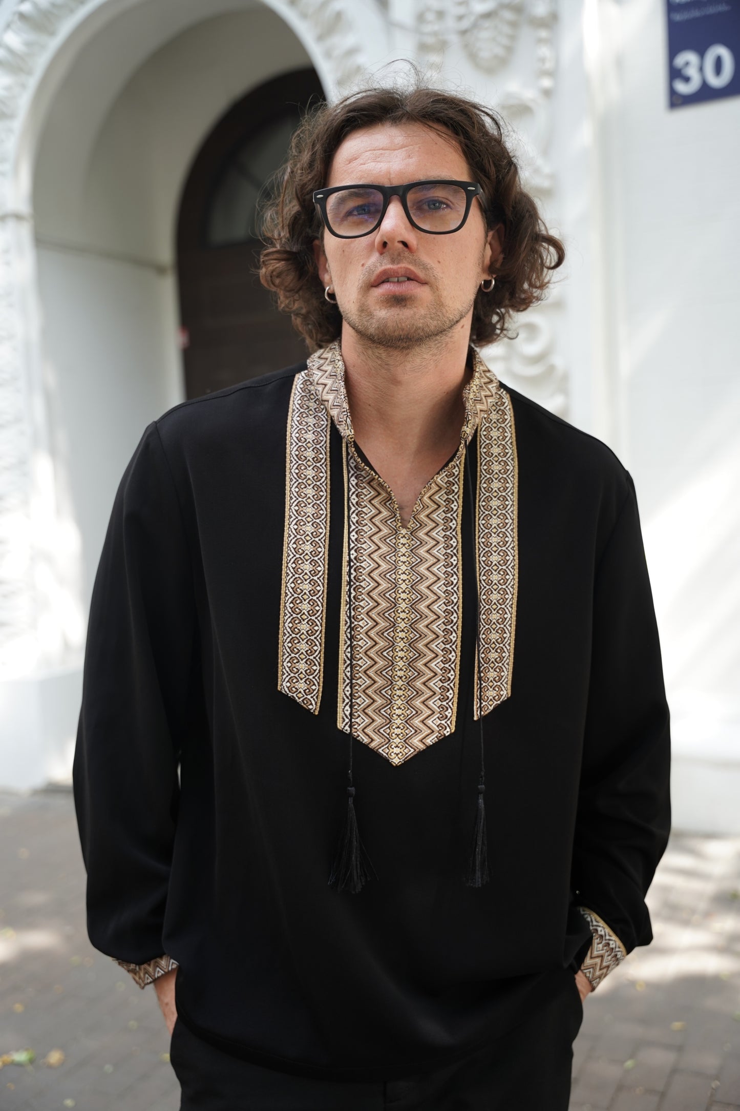 Чоловіча вишиванка чорна Спадок