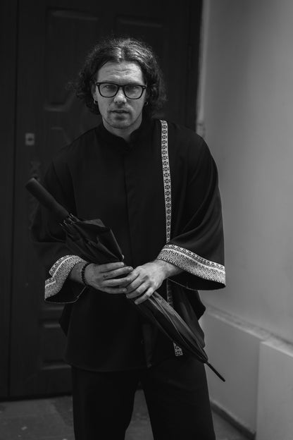 Чоловіче кімоно з вишивкою Зорей