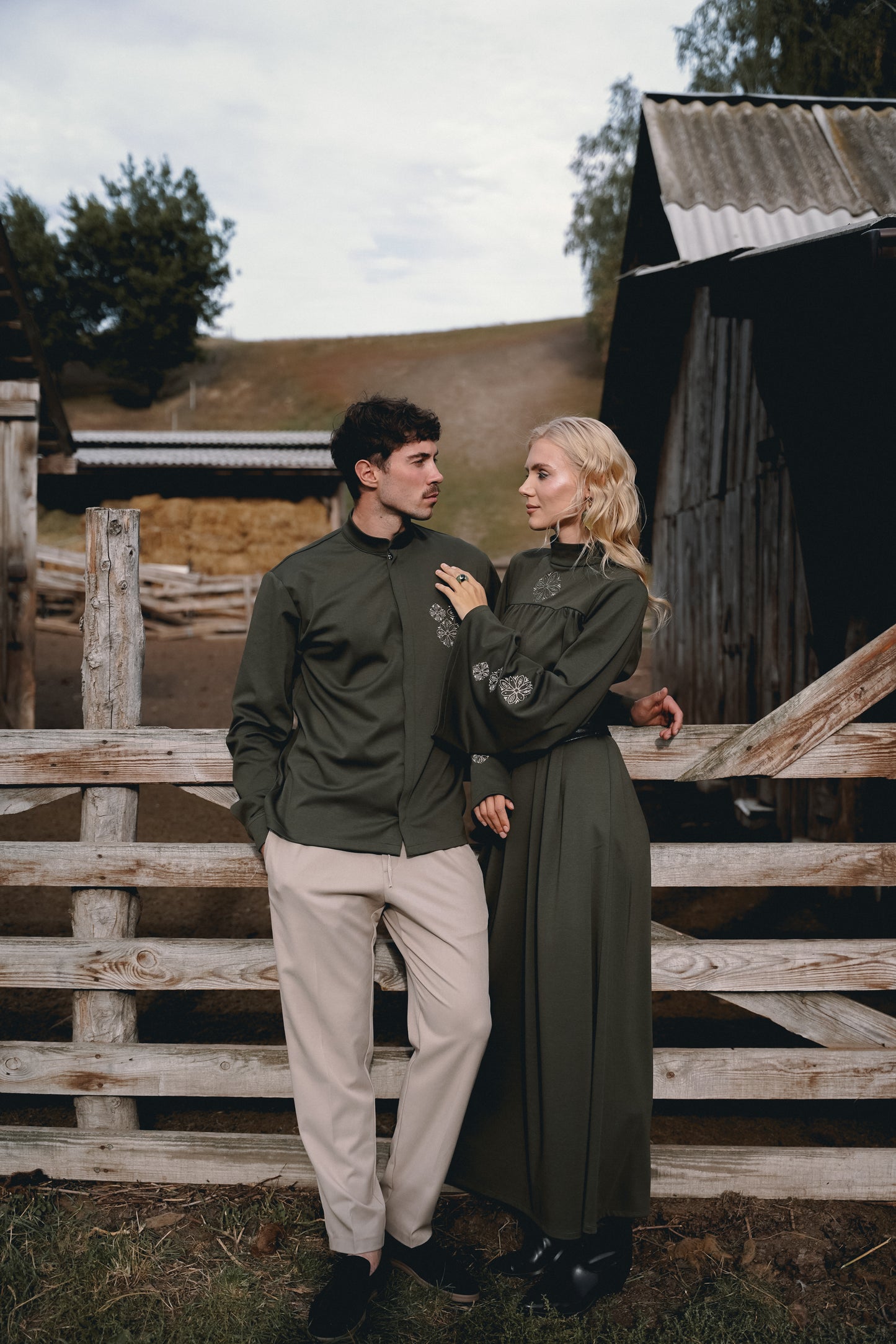 Парний образ хакі Вирій