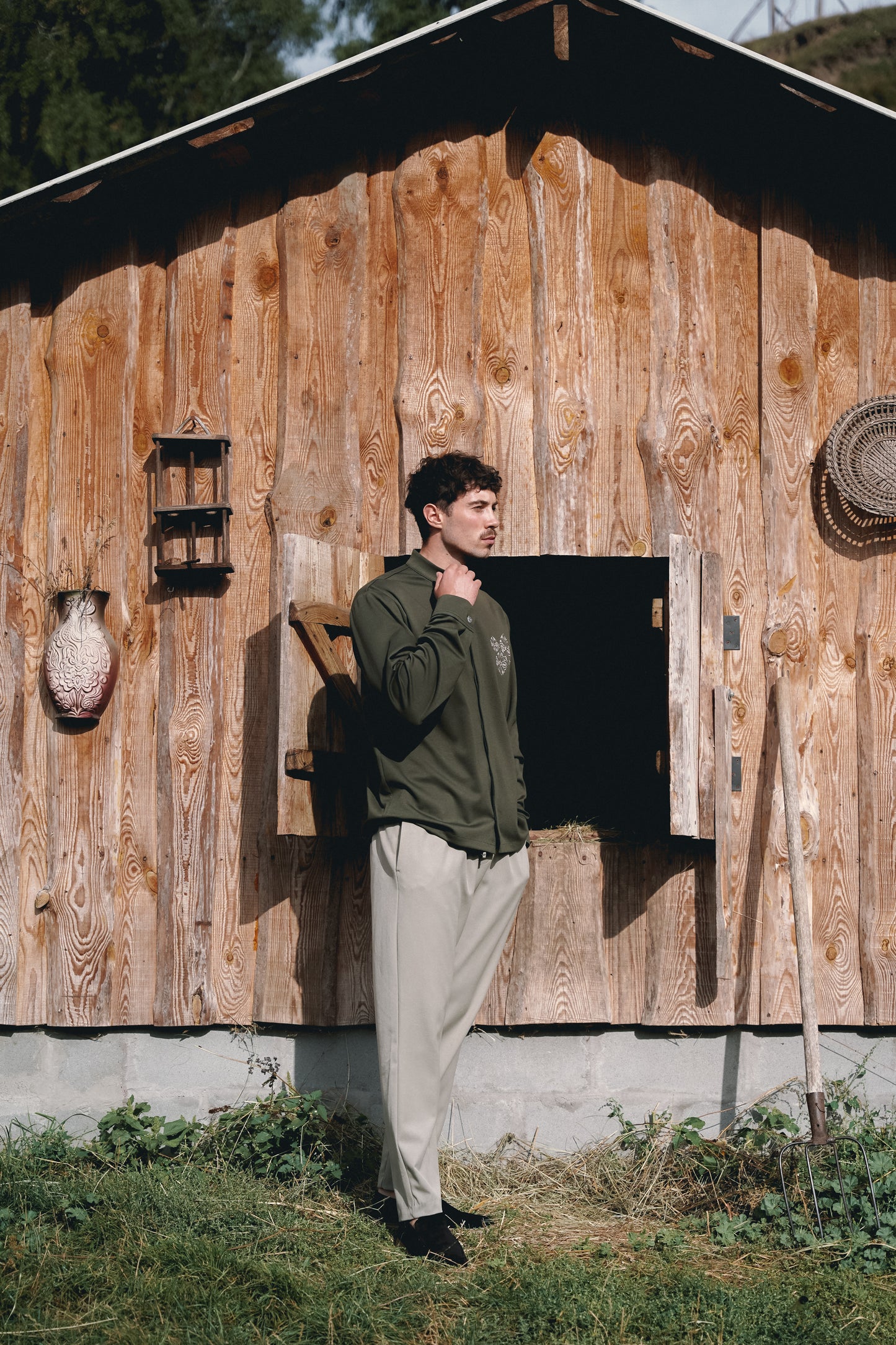 Парний образ хакі Вирій