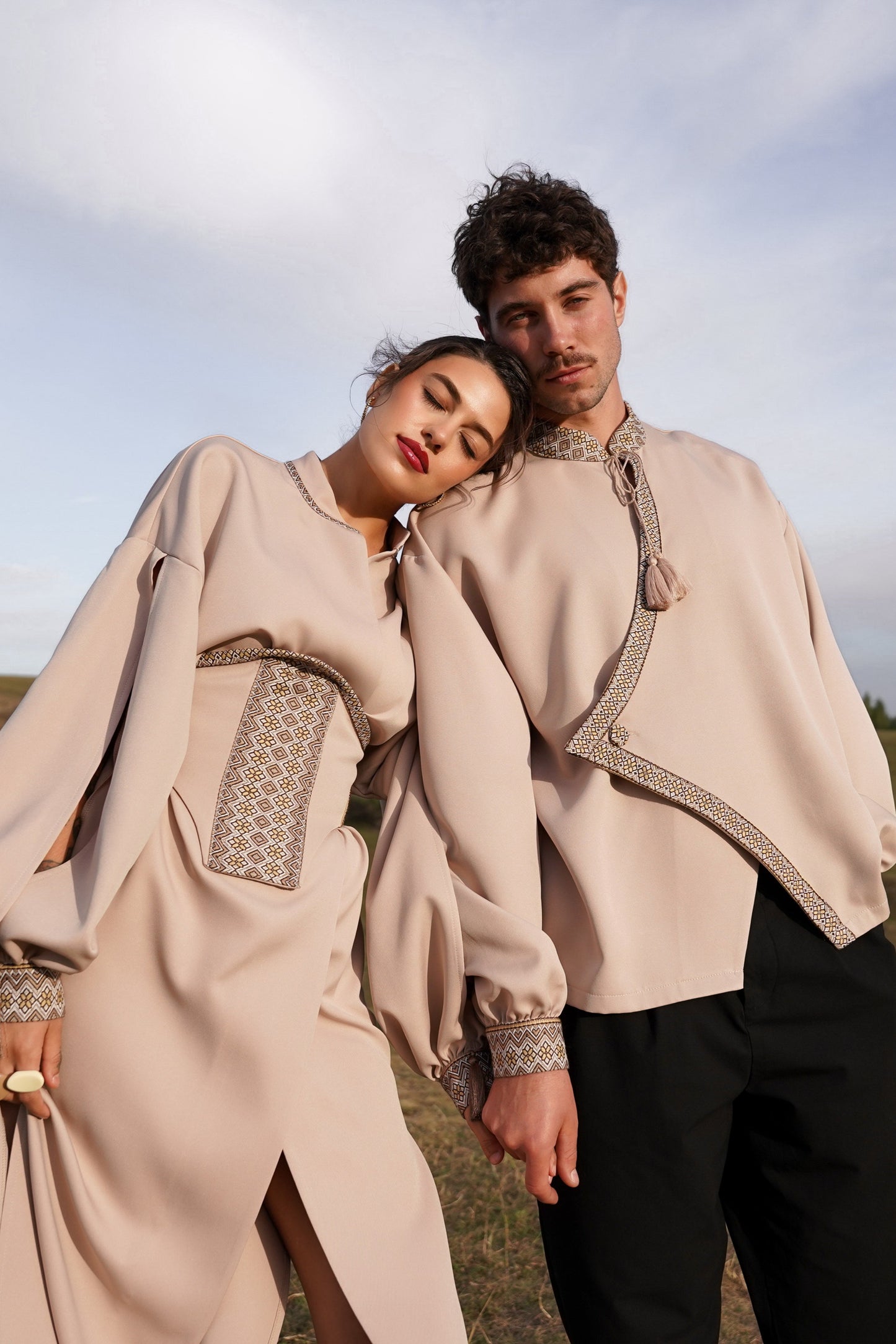 Парний образ бежевий Либідь